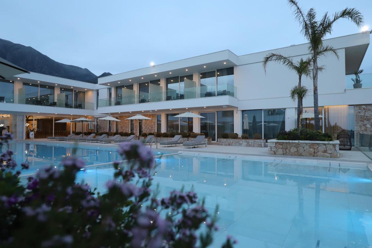 Empire Adults Only 4*